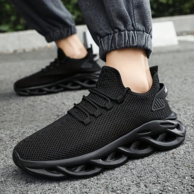Lightweight and breathable odor-resistant slip-on running/athletic shoes