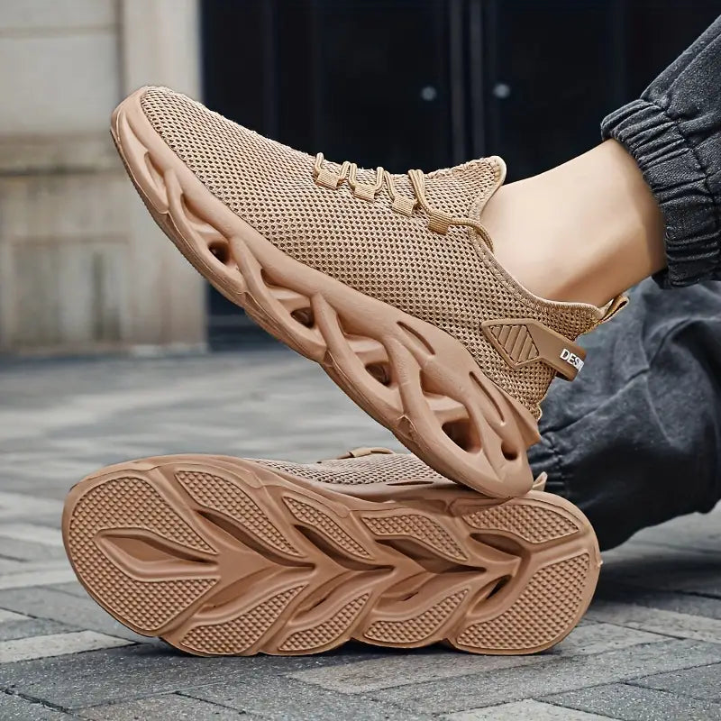Lightweight and breathable odor-resistant slip-on running/athletic shoes